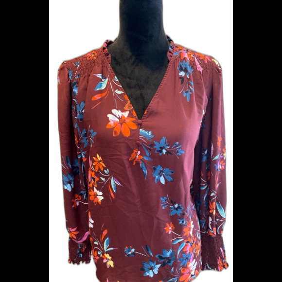 Zac & Rachel Blouse Burgundy Size Medium Smocked Cuffs Shoulder Ruffle Neck Top - Picture 1 of 12